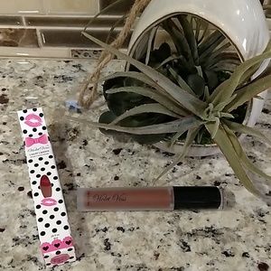Violet Voss liquid lipstick in baked